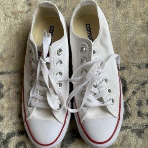 White Converse Chuck Taylor